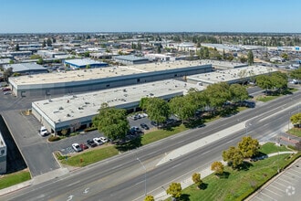 4067 W Shaw Ave, Fresno, CA - AERIAL  map view