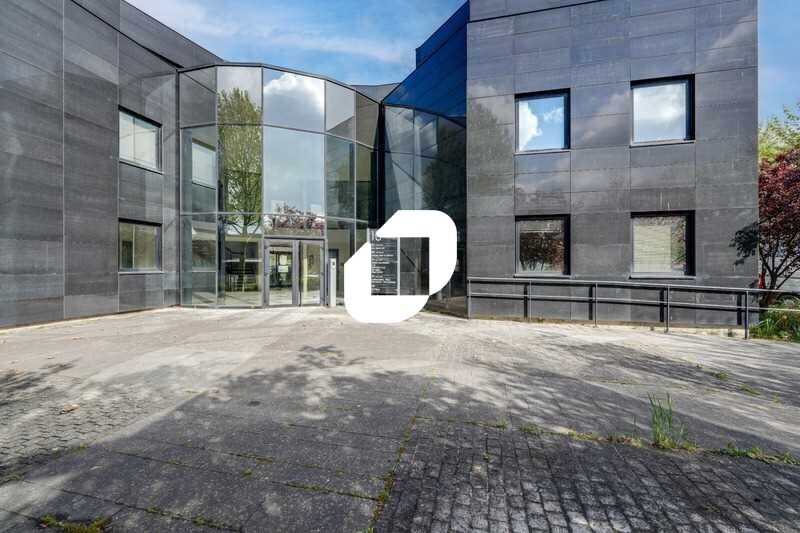 Office in Grigny for sale - Building Photo - Image 1 of 26