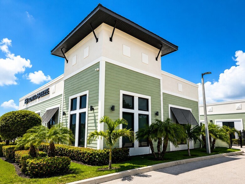 27901 Bonita Breeze Way, Bonita Springs, FL à vendre - Photo du bâtiment - Image 2 de 46