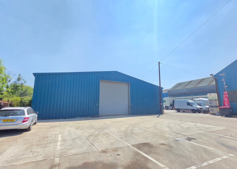 3 Askern Rd, Doncaster à louer - Photo du bâtiment - Image 2 de 5