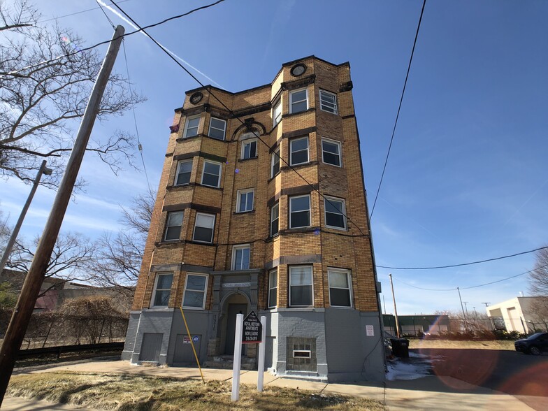 1970 E 71st St, Cleveland, OH for sale - Building Photo - Image 1 of 1