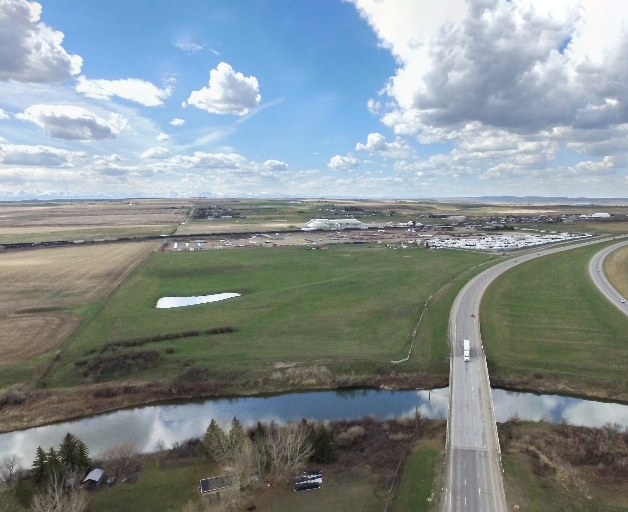 80141 Maple Leaf Rd, Foothills No 31, AB à vendre Aérien- Image 1 de 1