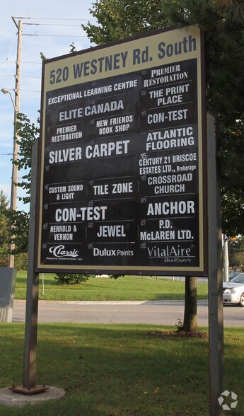 520 Westney Rd S, Ajax, ON à vendre - Photo du bâtiment - Image 3 de 3