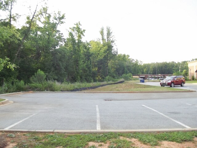 1084 Lake Murray Blvd, Irmo, SC à vendre - Photo du bâtiment - Image 1 de 9