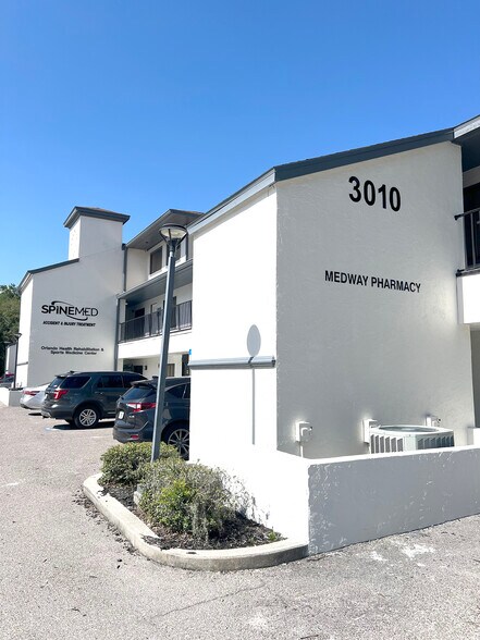 3010 E 138th Ave, Tampa, FL à louer - Photo du bâtiment - Image 2 de 9