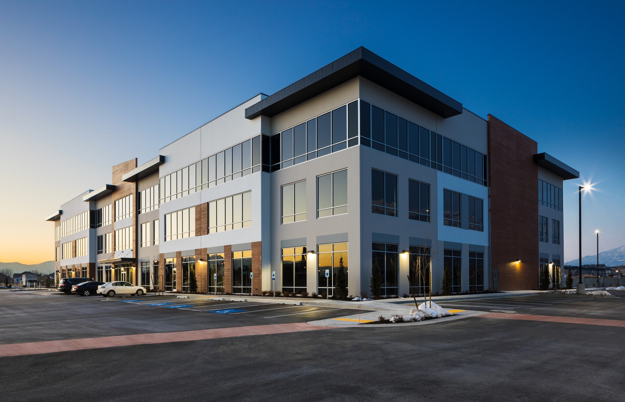 365 S Garden Grove Ln, Pleasant Grove, UT à louer Photo du bâtiment- Image 1 de 4