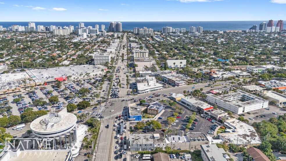 2132-2200 E Oakland Park Blvd, Fort Lauderdale, FL à louer - Photo du bâtiment - Image 2 de 23
