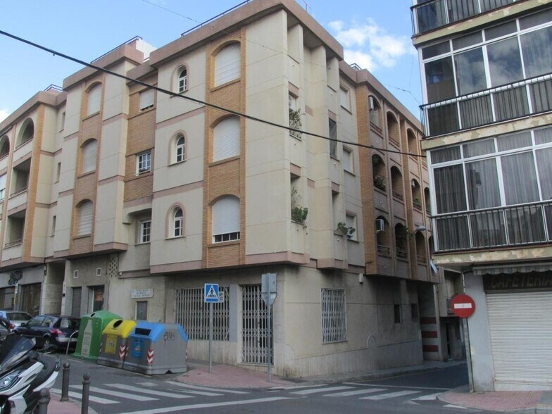 Commerce de détail dans Motril, Granada à vendre - Photo du bâtiment - Image 2 de 7