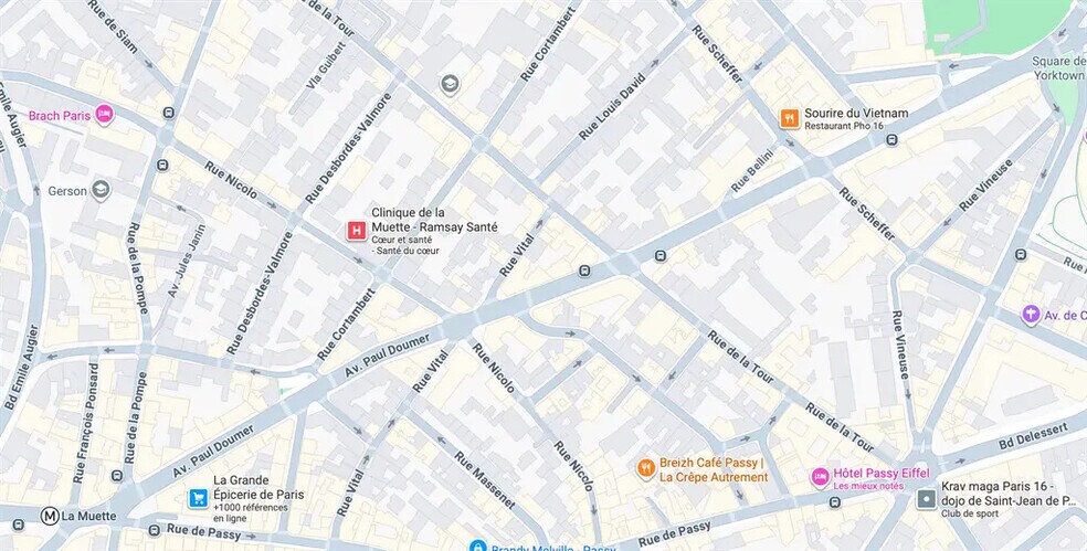 Retail in Paris for lease - Building Photo - Image 3 of 4