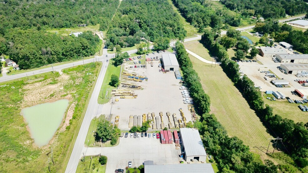 1120 FM 3083, Conroe, TX à louer - Photo du bâtiment - Image 3 de 7