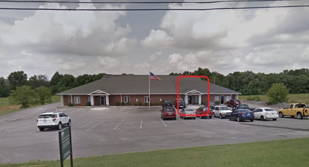 207 Ymca Way, Glasgow, KY for lease - Building Photo - Image 1 of 1