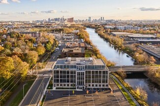 Plus de détails pour 295 Canal St, Malden, MA - Bureau à louer