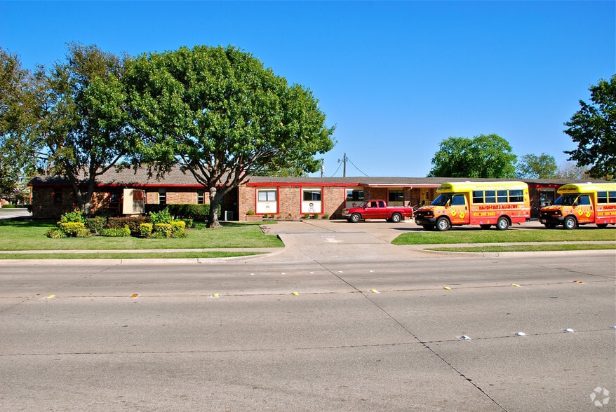 606 Pioneer Rd, Mesquite, TX for sale - Building Photo - Image 3 of 8