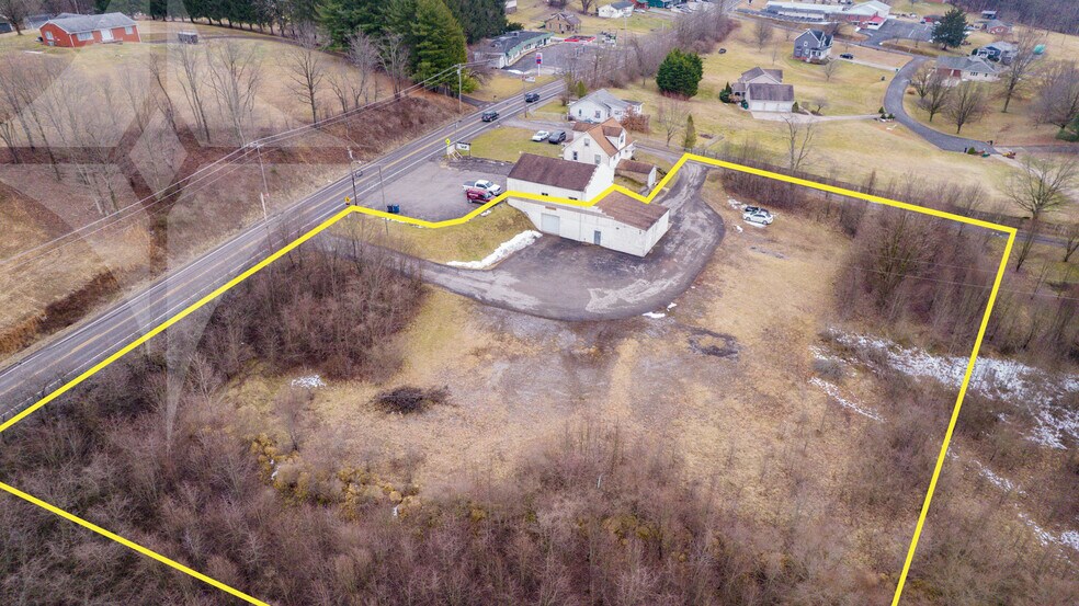 3466 Fairmont Ave, Fairmont, WV à louer - Photo du bâtiment - Image 2 de 12