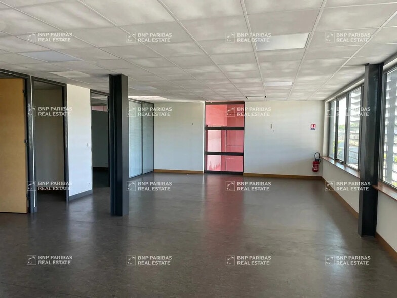 Flex dans Carbon-Blanc à louer - Photo intérieure - Image 2 de 12