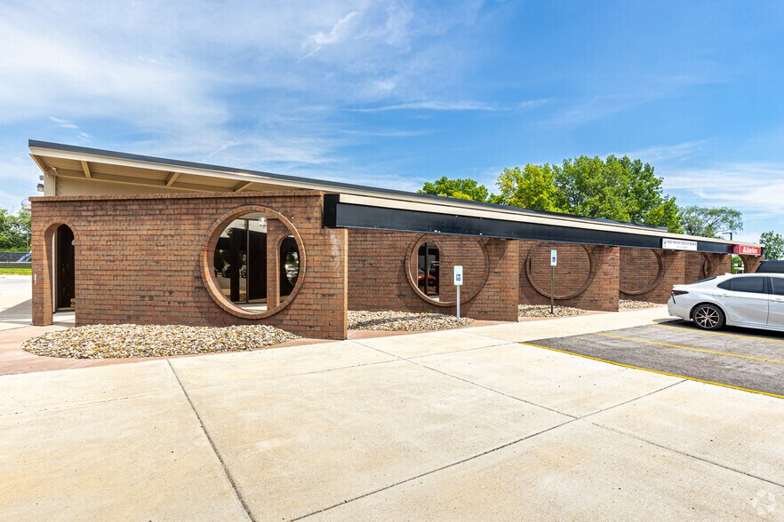 816-818 NW Park Ln, Lee's Summit, MO à louer - Photo principale - Image 1 de 21