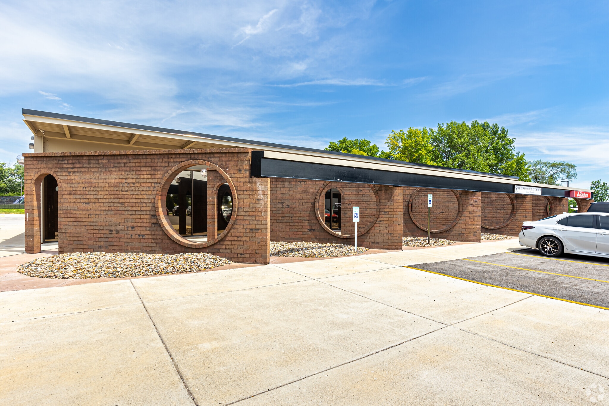 816-818 NW Park Ln, Lee's Summit, MO for lease Primary Photo- Image 1 of 22