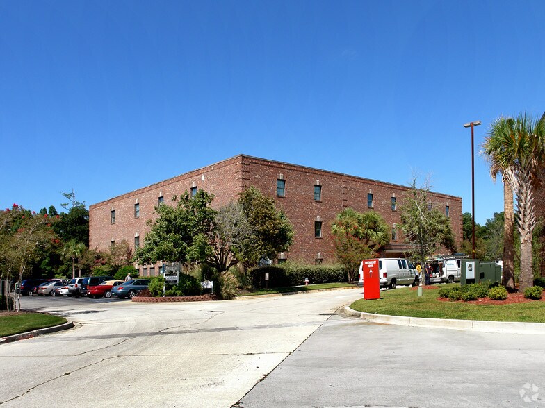 900 Bowman Rd, Mount Pleasant, SC à louer - Photo du bâtiment - Image 2 de 53