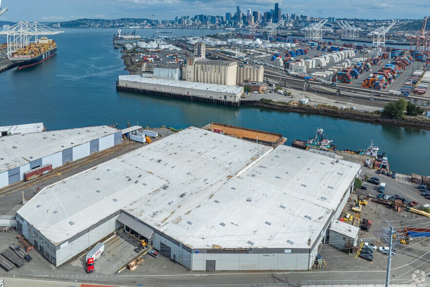 3518-3546 W Marginal Way SW, Seattle, WA à louer - Aérien - Image 3 de 5