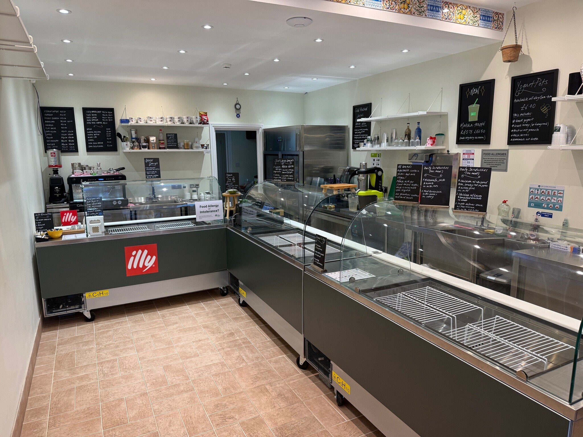 16 Packhorse Rd, Gerrards Cross à louer Photo du bâtiment- Image 1 de 2