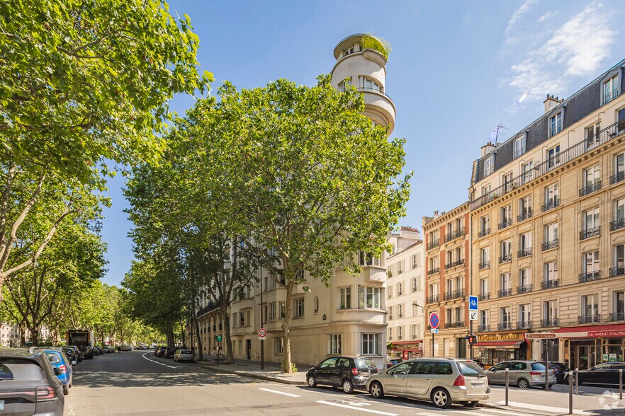 Multifamily in Paris for sale - Building Photo - Image 2 of 3