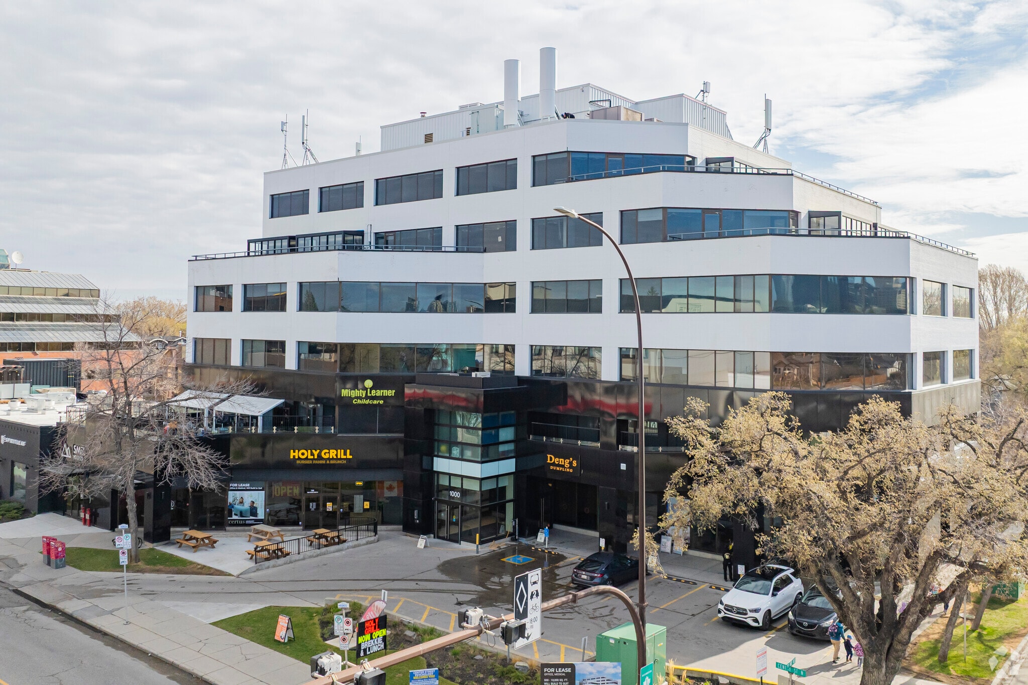1000 Centre St NE, Calgary, AB for lease Building Photo- Image 1 of 10