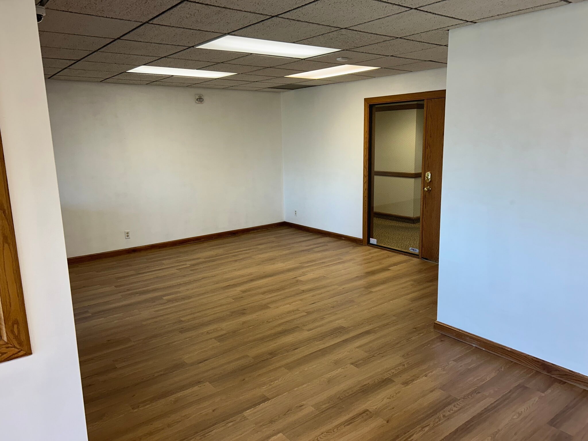 4885 S 900 E, Salt Lake City, UT for lease Interior Photo- Image 1 of 3