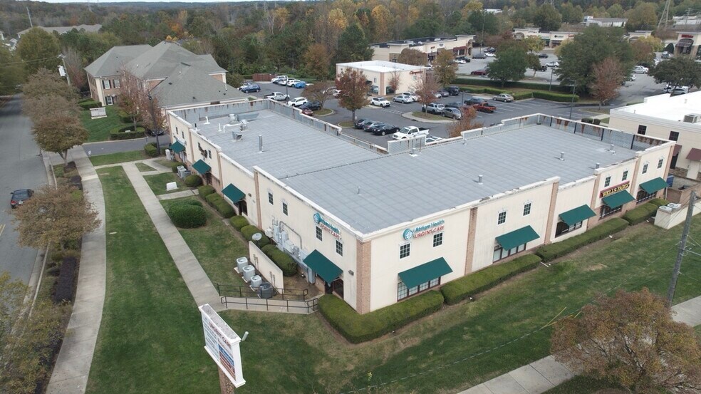 10210 Couloak Dr, Charlotte, NC à vendre - Photo du bâtiment - Image 3 de 15