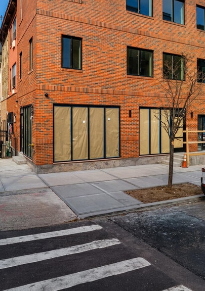 115 Rogers Ave, Brooklyn, NY for lease - Building Photo - Image 2 of 9