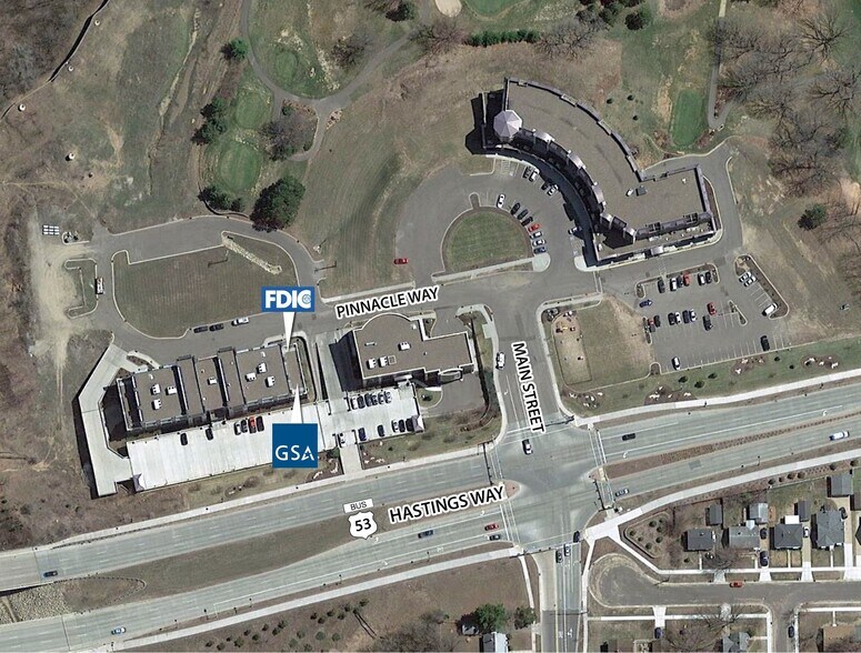 216 Pinnacle Way, Eau Claire, WI à louer - Aérien - Image 2 de 11