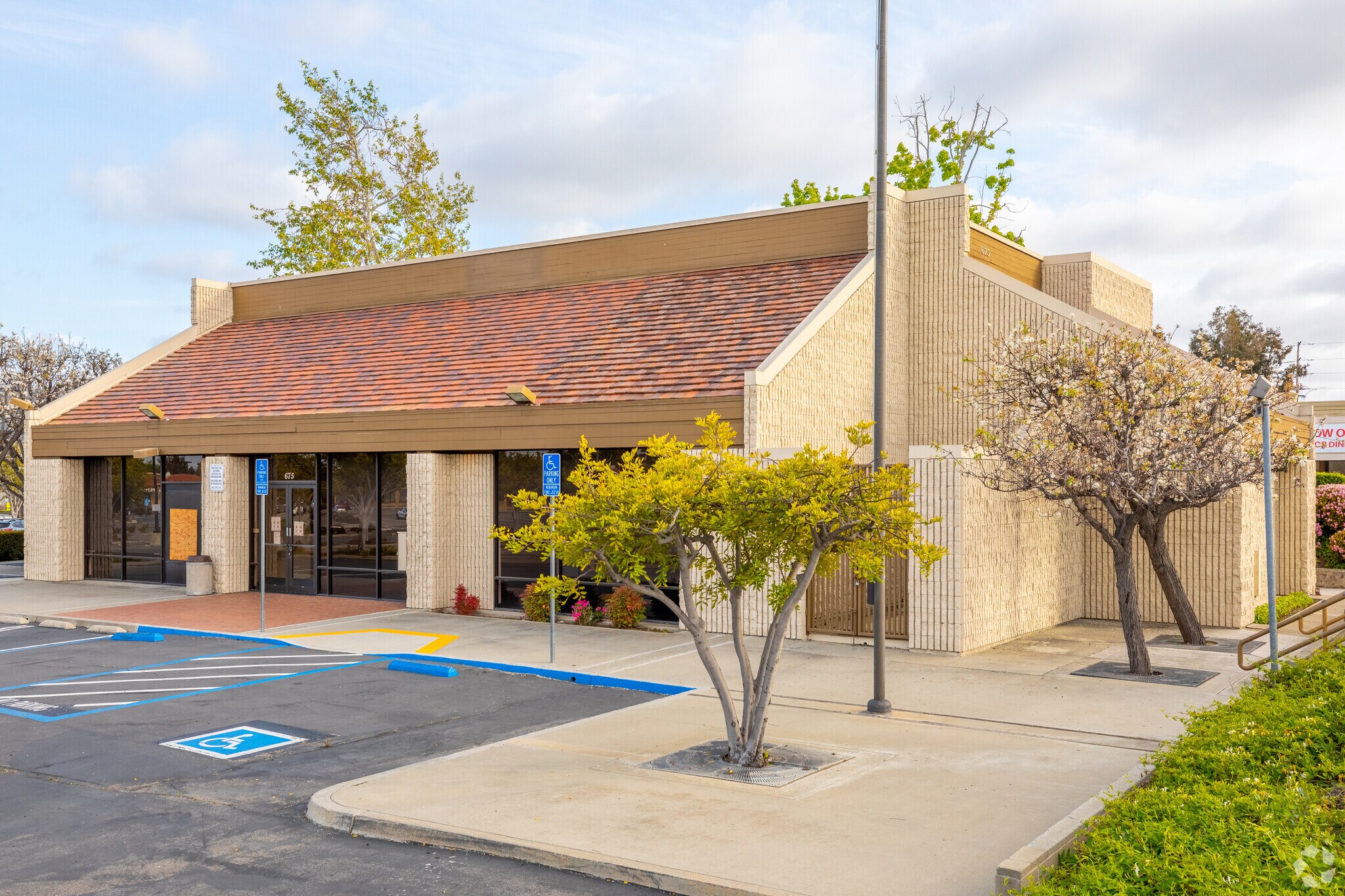 621-701 S Rancho Santa Fe Rd, San Marcos, CA for lease Building Photo- Image 1 of 16