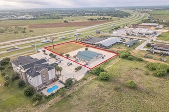 410 S Interstate 35, Pearsall, TX à louer Aérien- Image 2 de 44