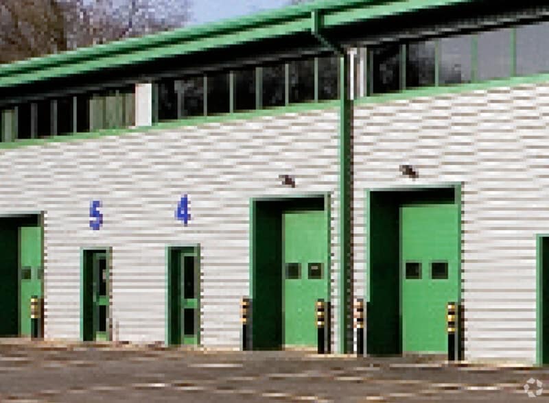 Combe Ln, Wormley for lease - Building Photo - Image 2 of 6