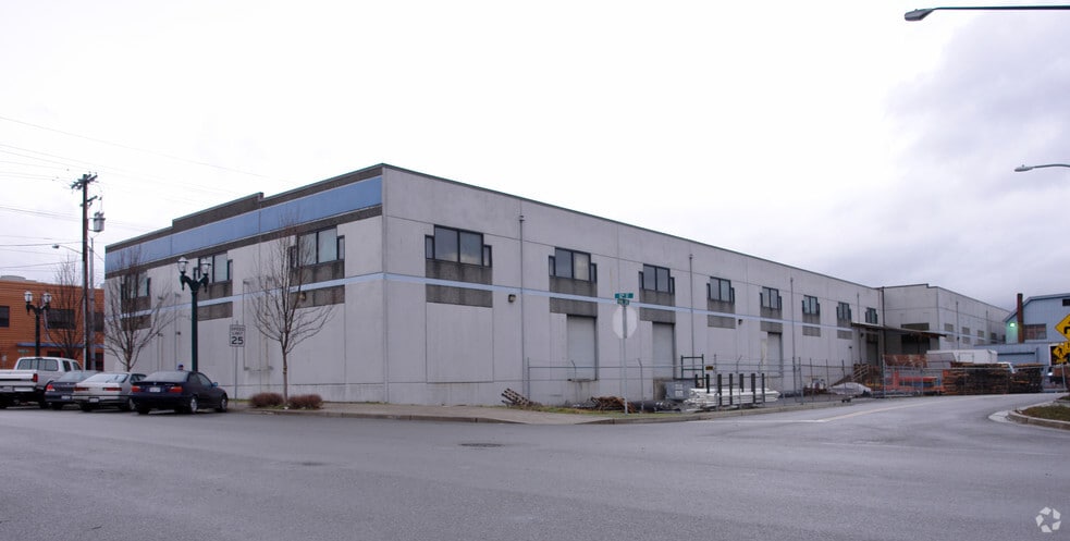 3109-3125 McDougall Ave, Everett, WA à louer - Photo du bâtiment - Image 2 de 2