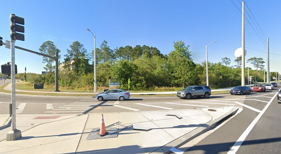 E Osceola Pky, Kissimmee, FL à vendre - Photo du bâtiment - Image 1 de 4