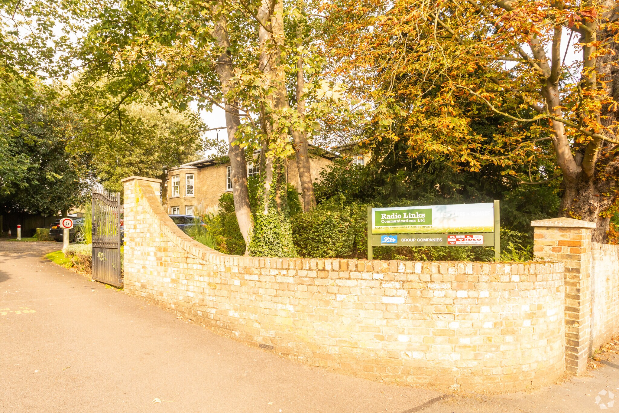 179 Great North Rd, Eaton Socon à louer Photo principale- Image 1 de 2