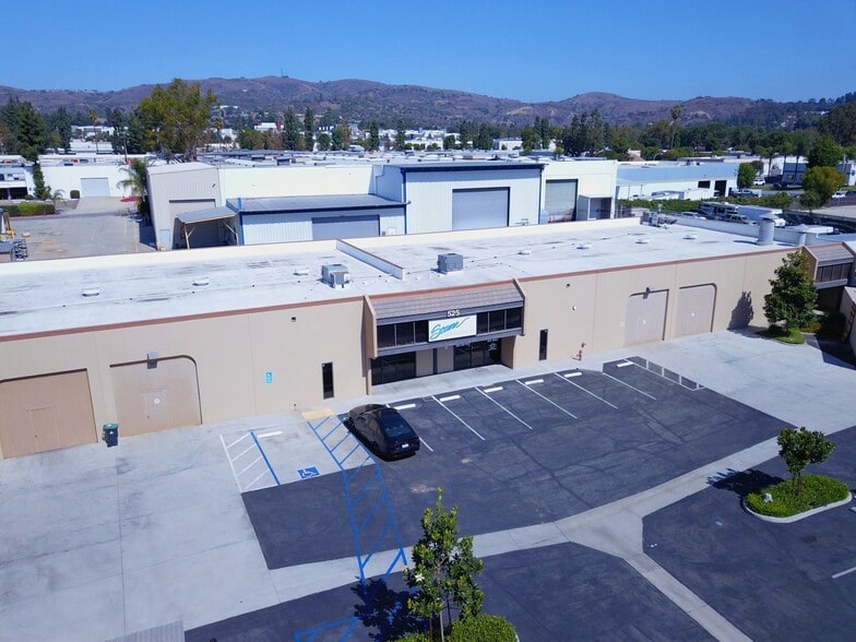 525 W Lambert Rd, Brea, CA for lease - Building Photo - Image 2 of 4
