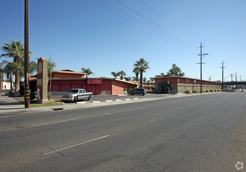 1622 Union Ave, Bakersfield, CA à vendre - Photo du bâtiment - Image 1 de 1