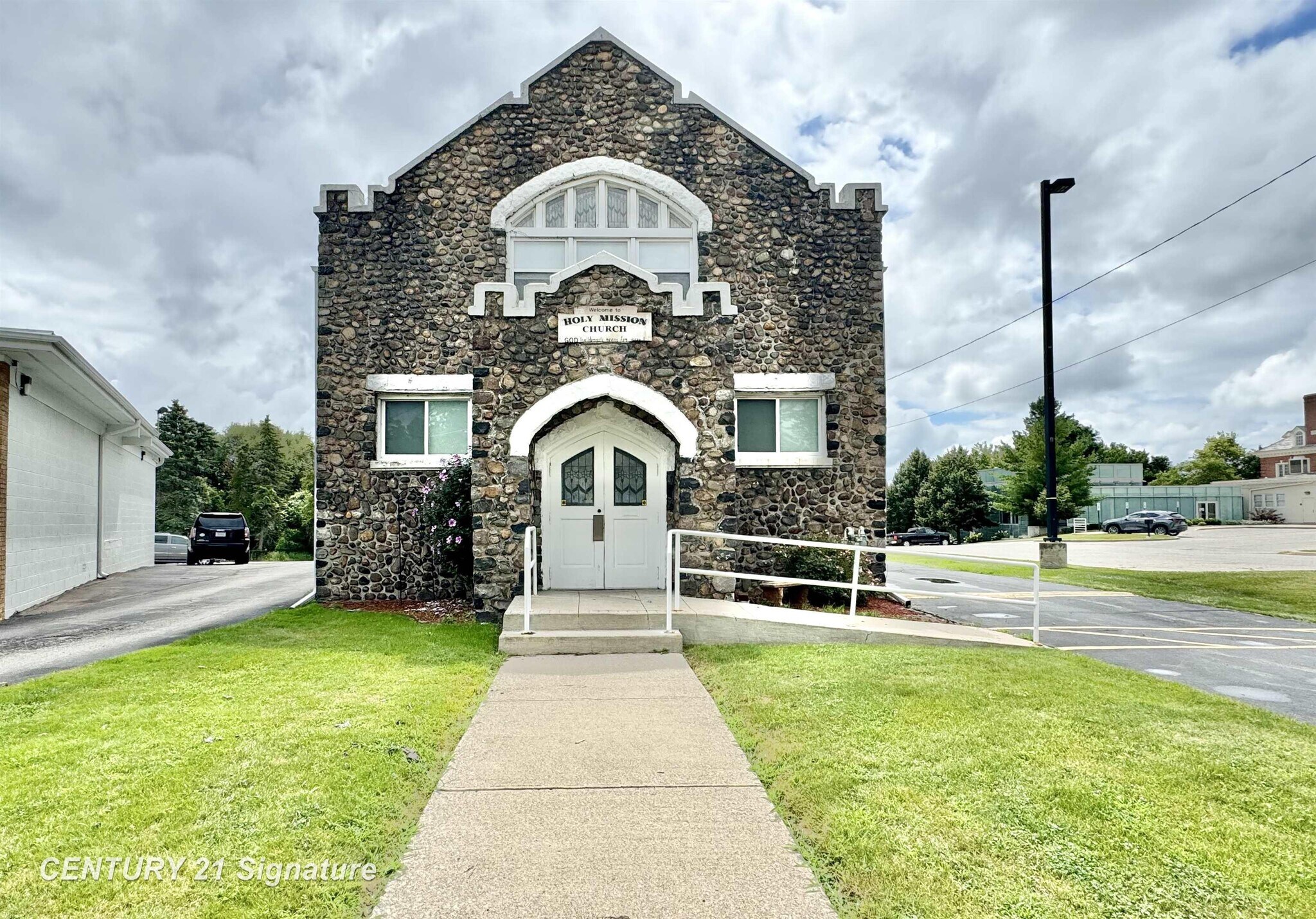 1214 N Michigan Ave, Saginaw, MI à vendre Photo principale- Image 1 de 18