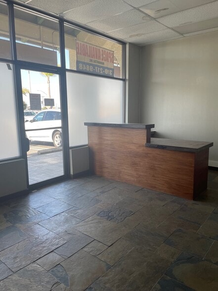 2200-2214 Artesia Blvd, Torrance, CA for lease - Interior Photo - Image 3 of 3