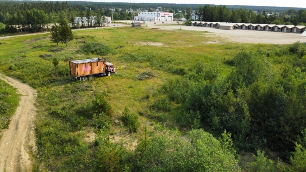 5125 North Avenue ave, Swan Hills, AB à vendre - Photo du bâtiment - Image 3 de 21