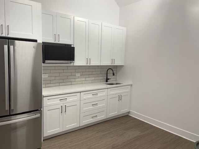 2839 N Milwaukee Ave, Chicago, IL à louer - Photo du bâtiment - Image 3 de 7