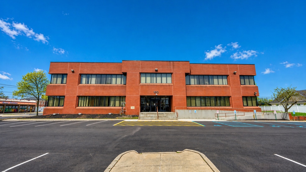 160 S Ocean Ave, Patchogue, NY for sale - Building Photo - Image 1 of 6