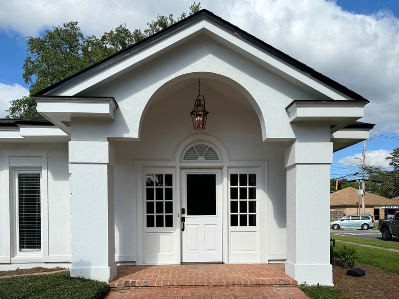 416 Gordon Ave, Thomasville, GA for lease - Building Photo - Image 2 of 17