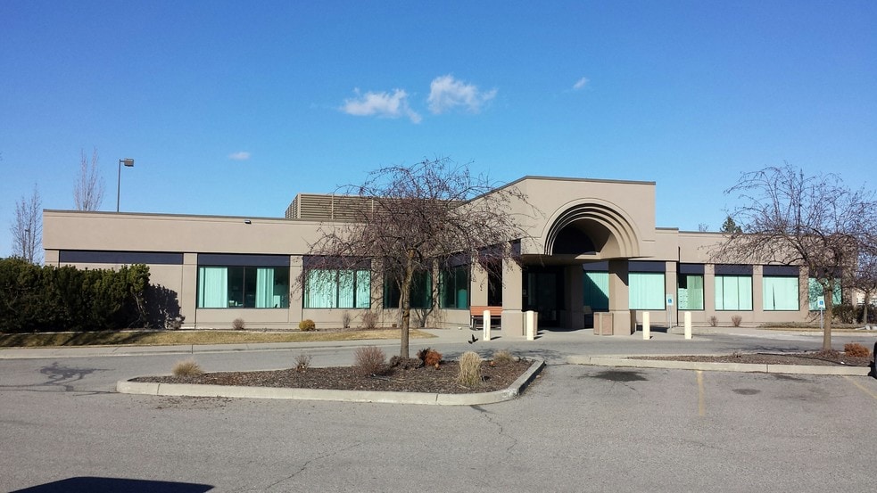 9651 N Nevada St, Spokane, WA for sale - Building Photo - Image 2 of 2