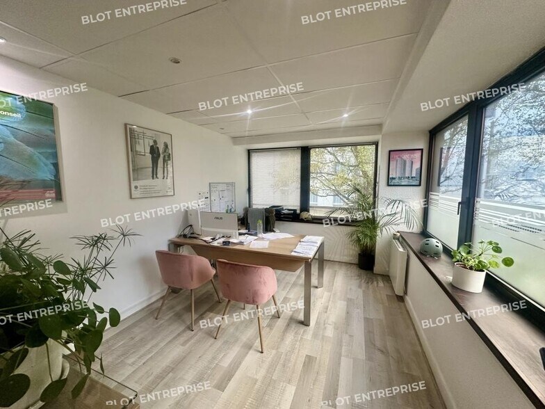 Bureau dans Rennes à louer - Photo intérieure - Image 1 de 4