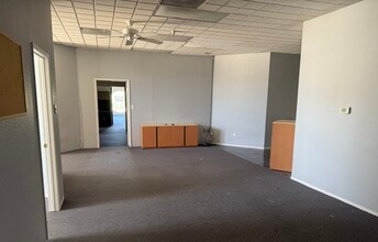 1420 W Kettleman Ln, Lodi, CA for lease Interior Photo- Image 1 of 10