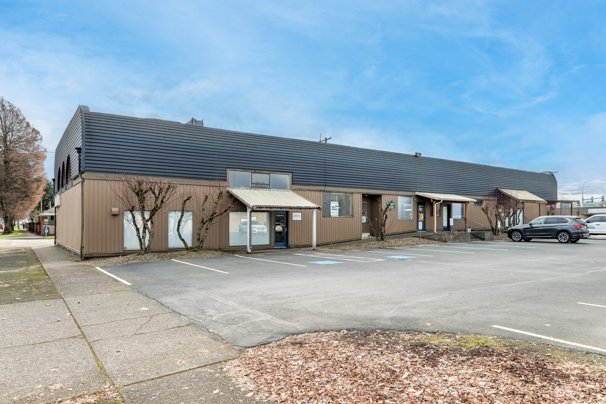 1106 Douglas St, Longview, WA for lease Primary Photo- Image 1 of 8