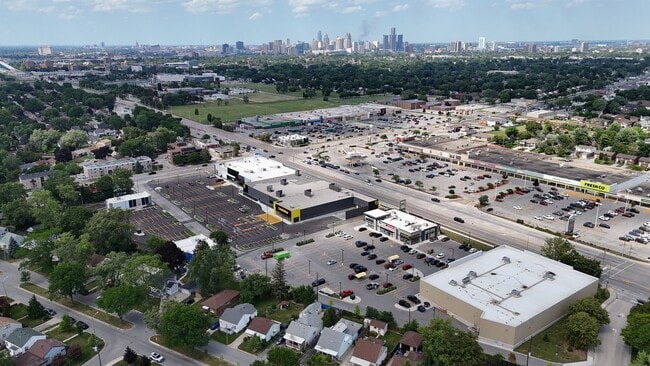 More details for 1475 Huron Church Rd, Windsor, ON - Retail for Lease