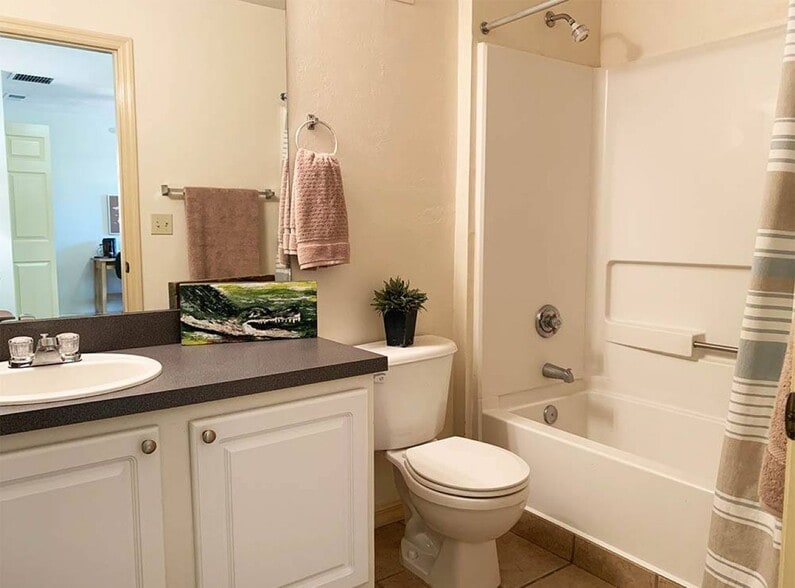 629 SW 9th St, Gainesville, FL for sale - Building Photo - Image 3 of 19